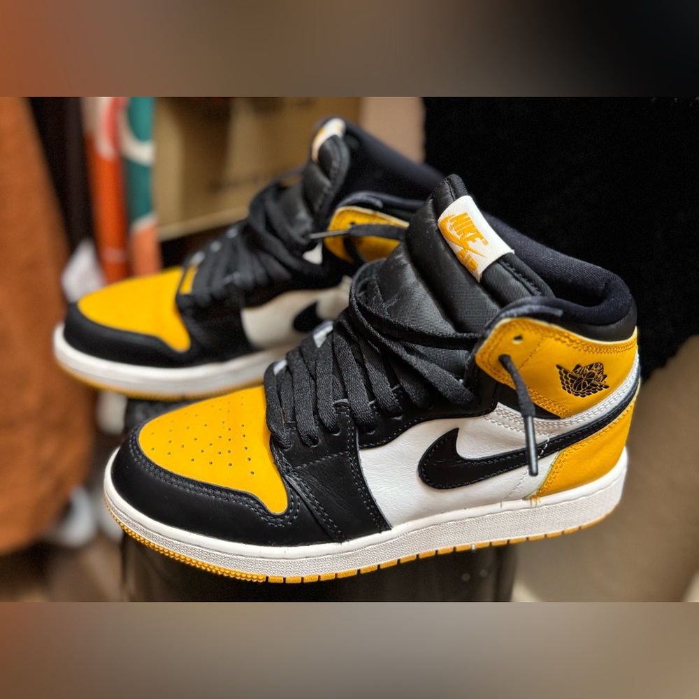 JORDAN 1 RETRO HIGH OG GS- 'YELLOW TOE'